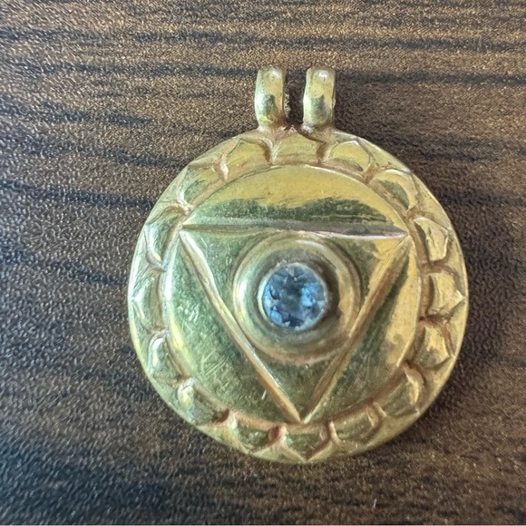 Throat Chakra Amulet Pendant Gold Colored Signed - Picture 2 of 5